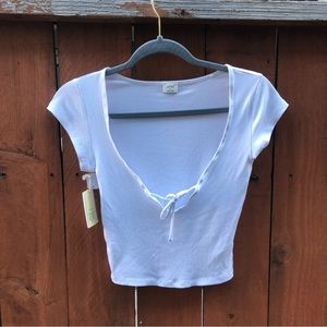 NWT Wilfred (Aritzia) White Ribbed Top